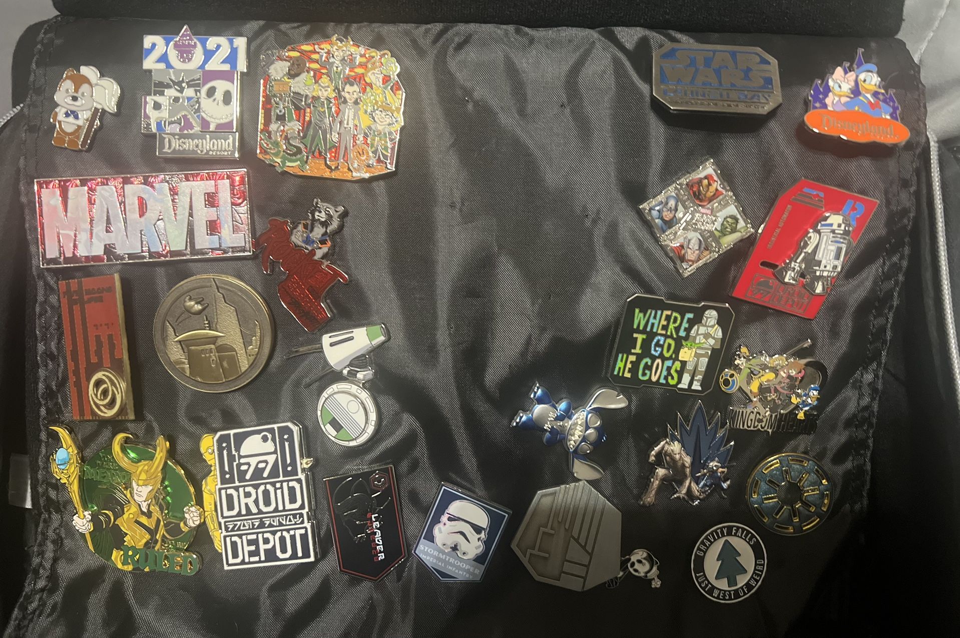 Disney pins 