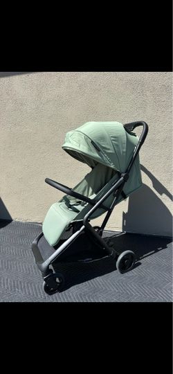 Stroller/ Icon Compact Travel Stroller/ Travel/ Airplane/ Kids/ New