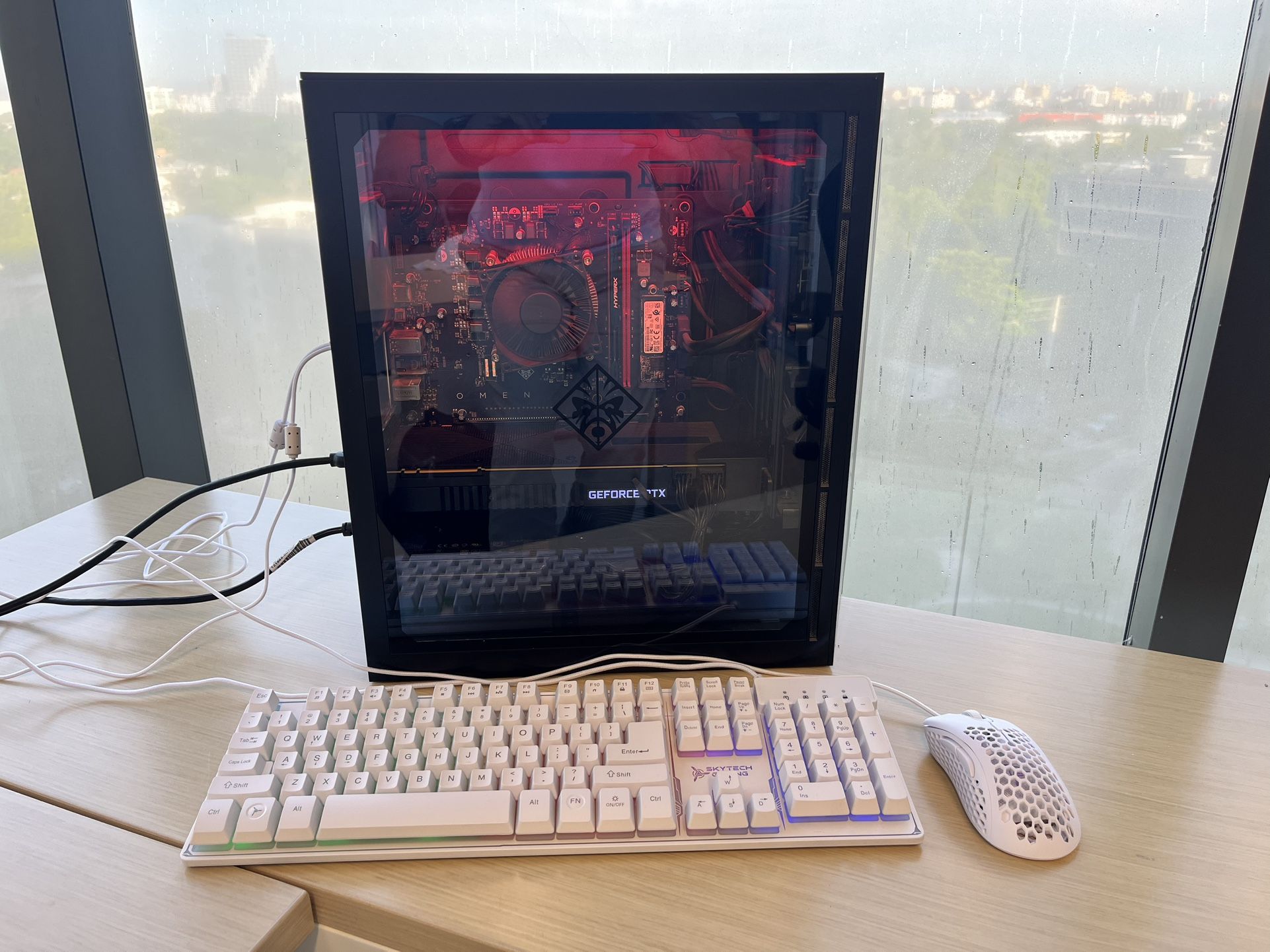 HP OMEN Obelisk Gaming PC | RTX 2080 - i7-8700 - 16GB RAM - 256GB SSD + 2TB HDD - VR-Ready
