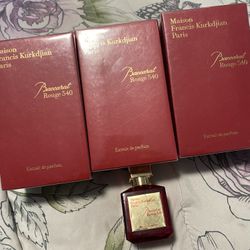 Baccrat Colonges 3 Left Lmk Smells Good Bset Prices Around La Area 