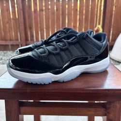 Air Jordan 11 Low Space Jams Size 9.5 