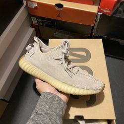 Adidas Yeezy 350 Sesame size 8 USED