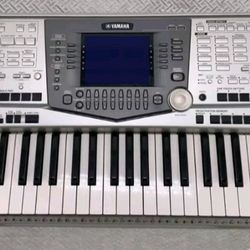 Yamaha PSR-2000 61 Key KEYBOARD WORKSTATION 