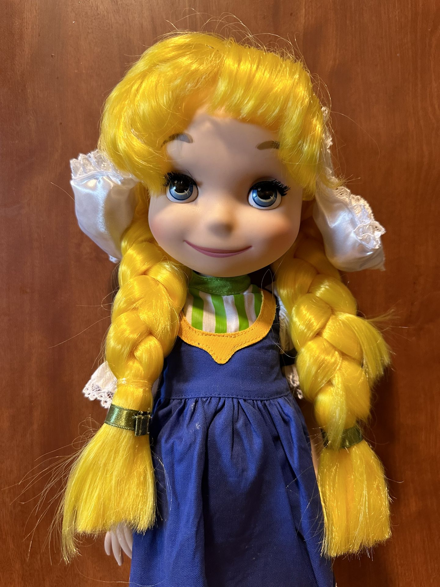 Disney It's a Small World Animator Doll Holland Dutch Girl Blue Dress