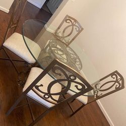 Beautiful dining set 