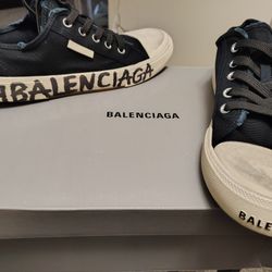 Balenciaga Paris Low Tops