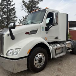 2022 Peterbilt 579