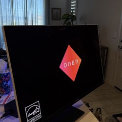 HP Omen Transcend 32” Gaming Monitor