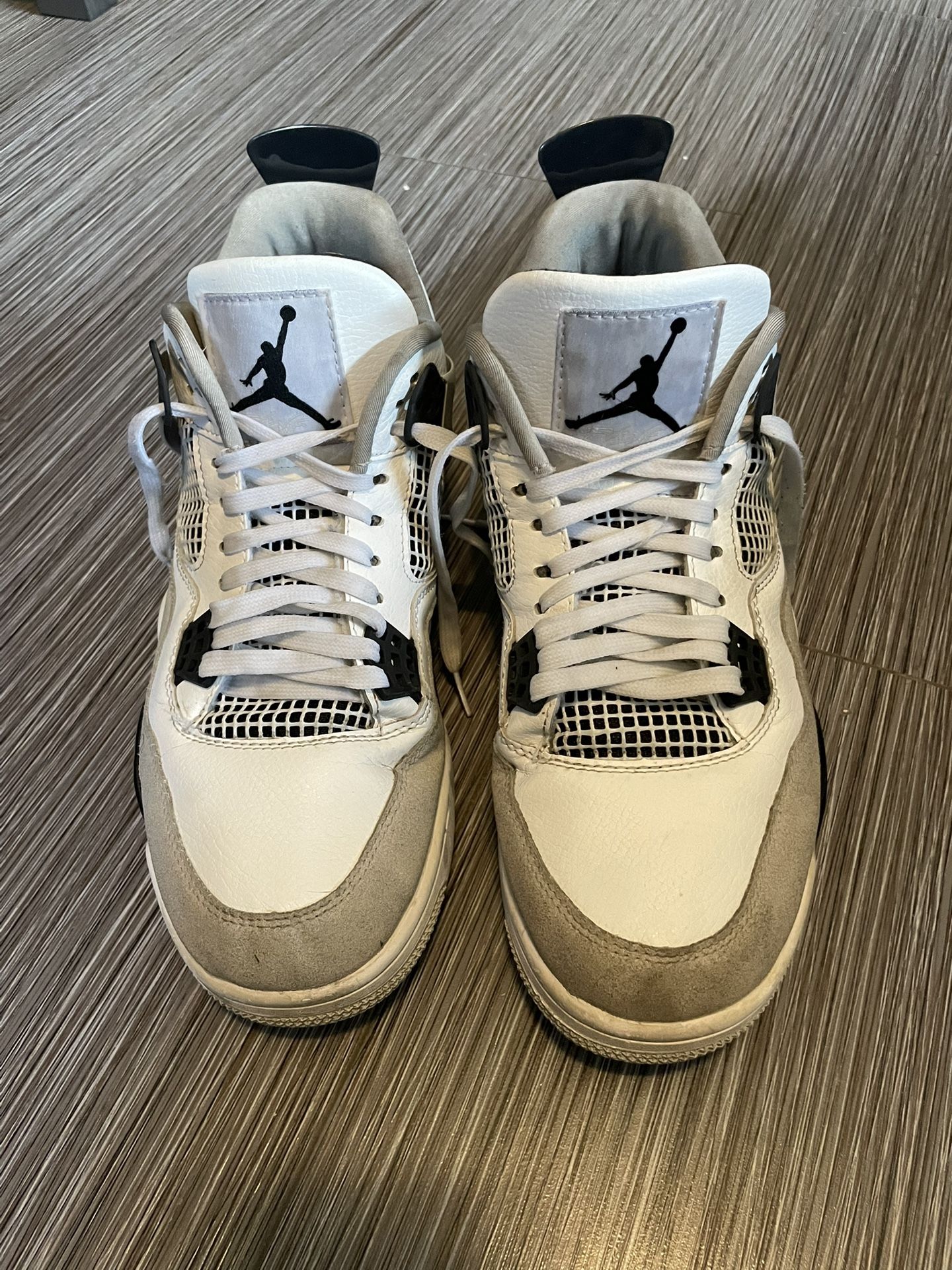 Air Jordan 4 Retro ‘Military Black’