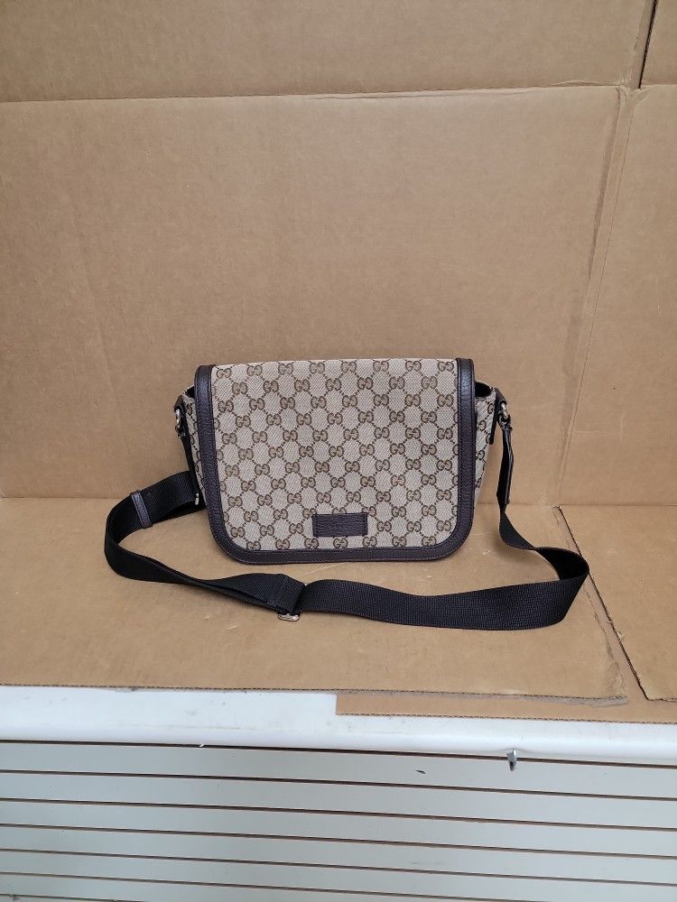 Authentic Gucci Messenger Crossbody Guccissima Bag 