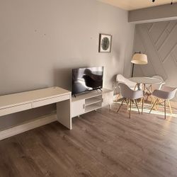 Everything Must To Go 