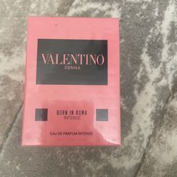 Valentino Perfume 