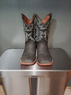 bull neck boots size 9