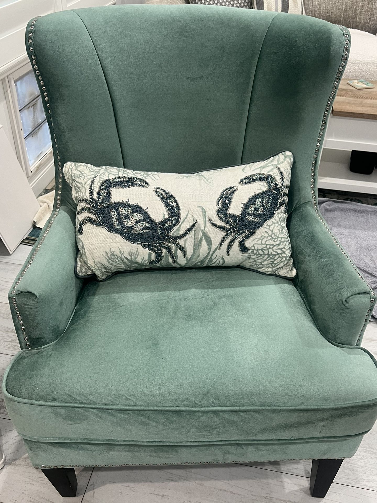Wing Back Accent Chair
