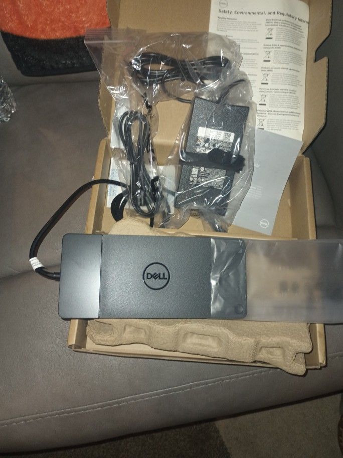 Dell Docking Station WD19S