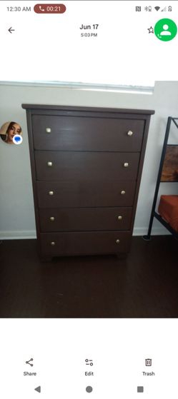 Dresser