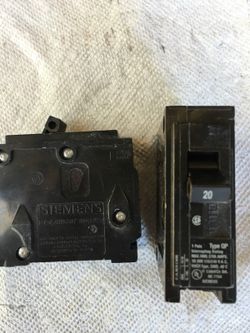 Pair of Siemens 20amp breakers