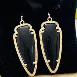 Kendra Scott Skylar Earrings Black Glass Gold Plated Arrowhead Statement Dangle