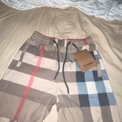 Burberry Shorts SIZE: Medium 