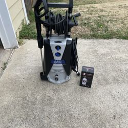 2000 PSI Electric Pressure Washer  