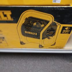 DeWalt Heavy Duty200 PSI Compressor 