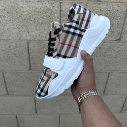 Men Burberry Trainers 