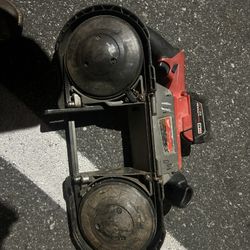 Milwaukee Bandsaw 