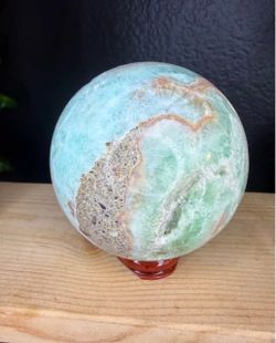 UV Reactive Caribbean Calcite Sphere