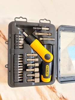 Stanley Ratcheting Screwdriver Bit Set