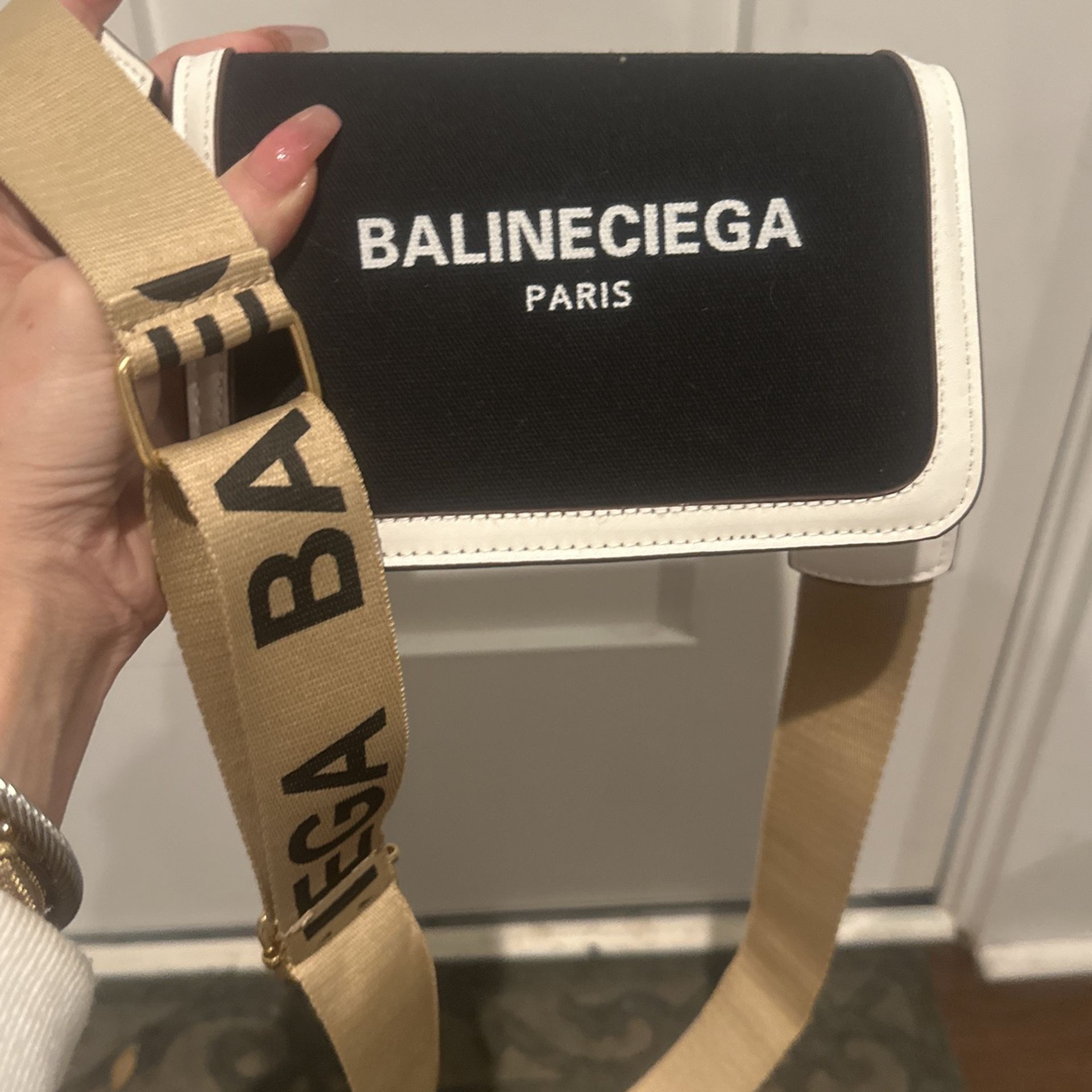 Cute little Crossbody