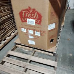 I SELL USED GAYLORD BOXES GOOD QUALITY & MORE