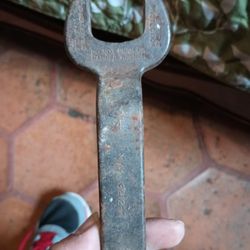 Klein Wrench 1 1/8