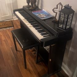 Electric Piano Clavanova 