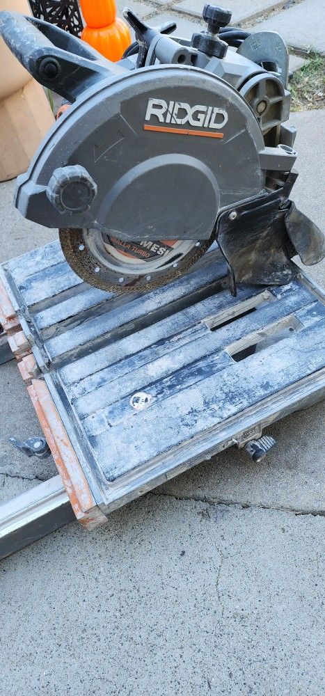 Ridgid Wet Tile Saw 