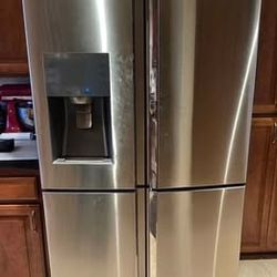 Samsung French Door Refrigerator/Frezzer