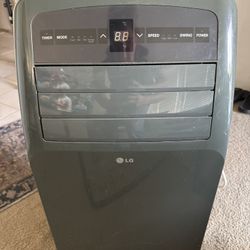 LG LG Portable Air Conditioner - Model LP1215GXR
