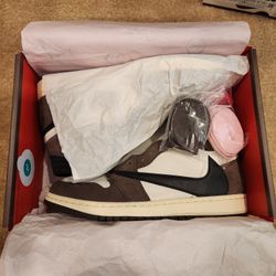 Jordan 1 Travis Mocha High Size 9 