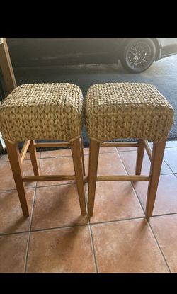 Island Chairs