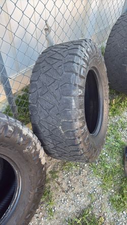 Nitto Set Of 4 Tires