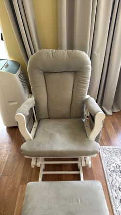 Feeding chair for moms