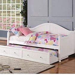 Brand New White Daybed with Curved Design and Trundle