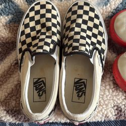 Vans Checkered Tennis Shoe