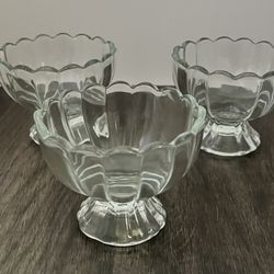 Vintage Glass Dessert Bowls, Ice Cream cups- 5 oz