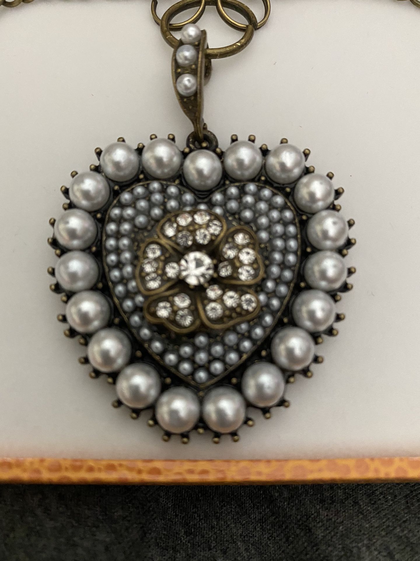 Vintage Look Heart & Pearl Necklace 