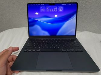 Macbook Air M2 Midnight Blue (2022)