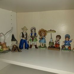 Ceramic Hummels Statues Figurines 