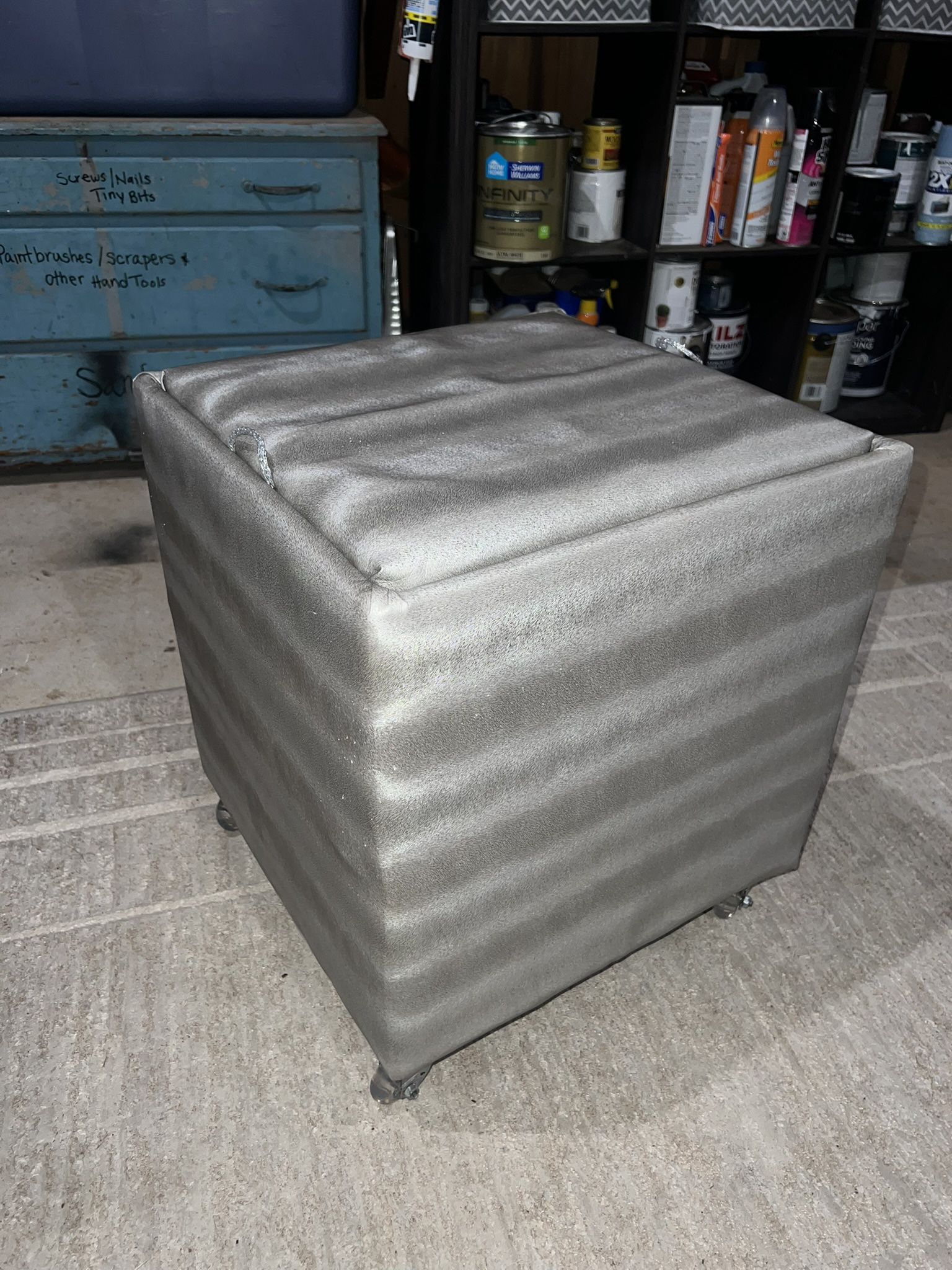 Ottoman/Bench With Storage And Tray Table