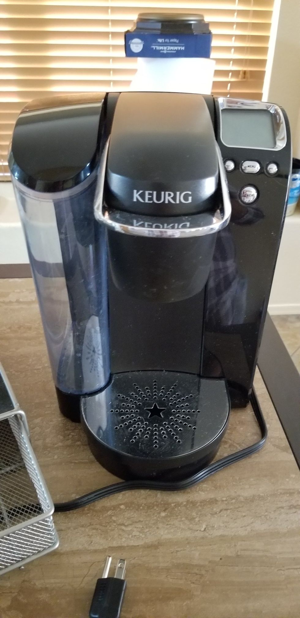 Keurig w/drawer and K-cups