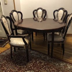 Diningroom Table &five chairs made in Italy very good condition