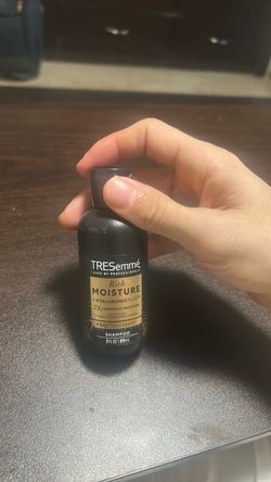 Travel size Shampoo